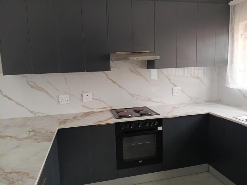 To Let 3 Bedroom Property for Rent in Peerless Park North Western Cape